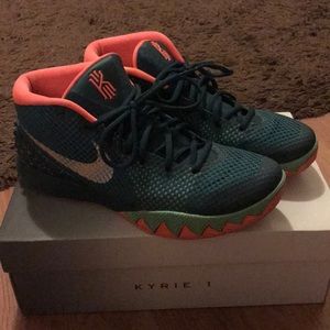 Kyrie 1 'Flytrap'